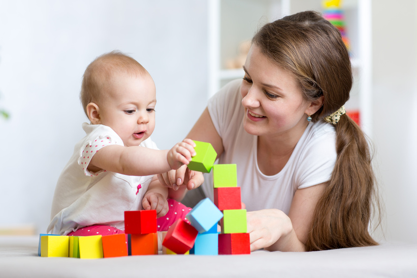 assistante maternelle et bébé