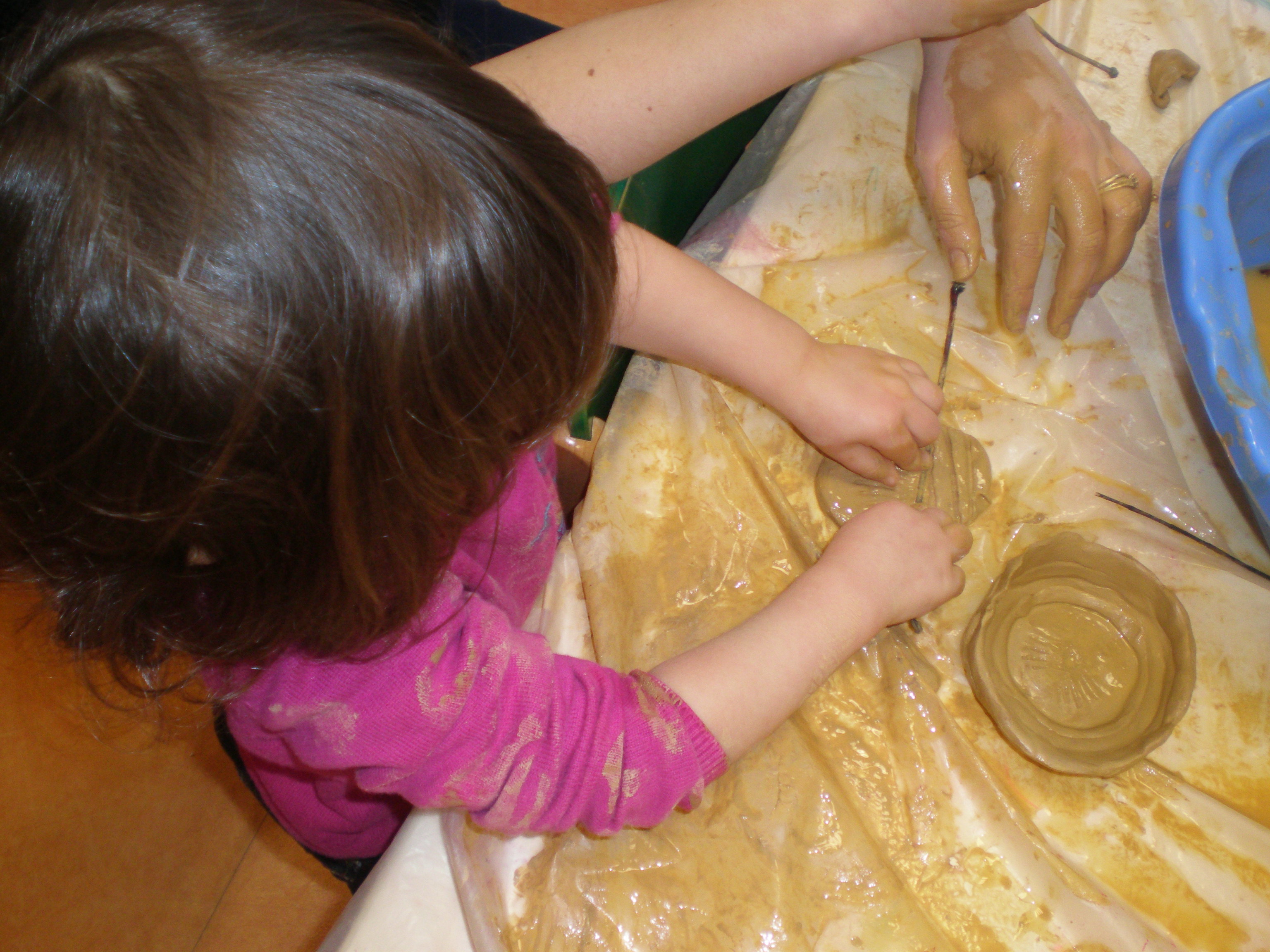 Les bébés archéologues de Martigues - atelier terre