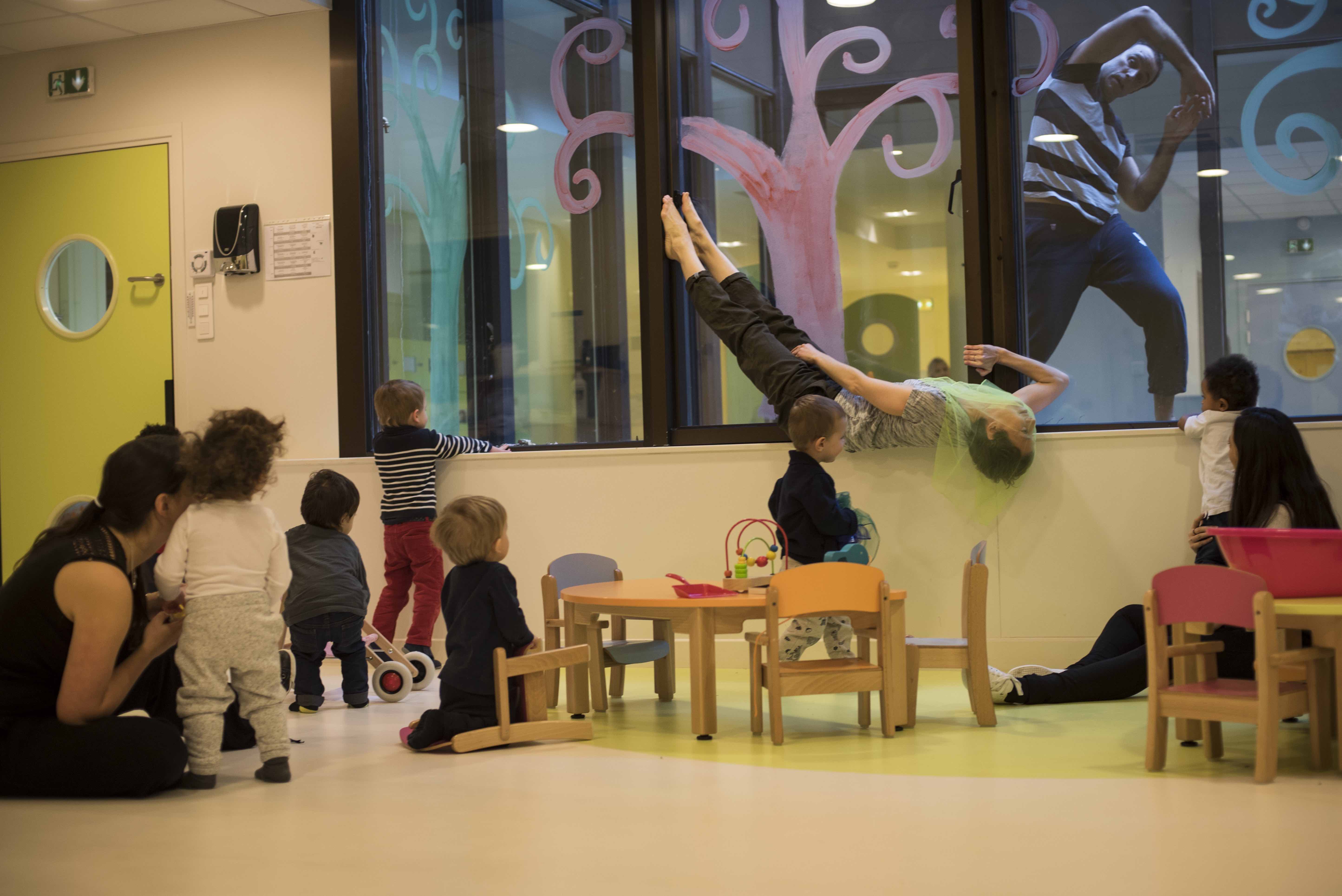 des danseurs à la crèche Cmaps d