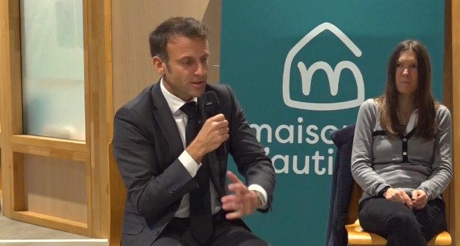 Emmanuel Macron à la maison de l