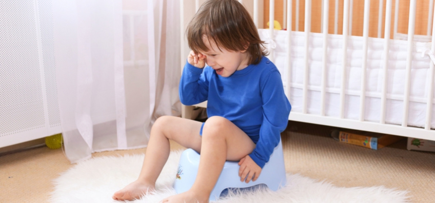 enfant sur le pot