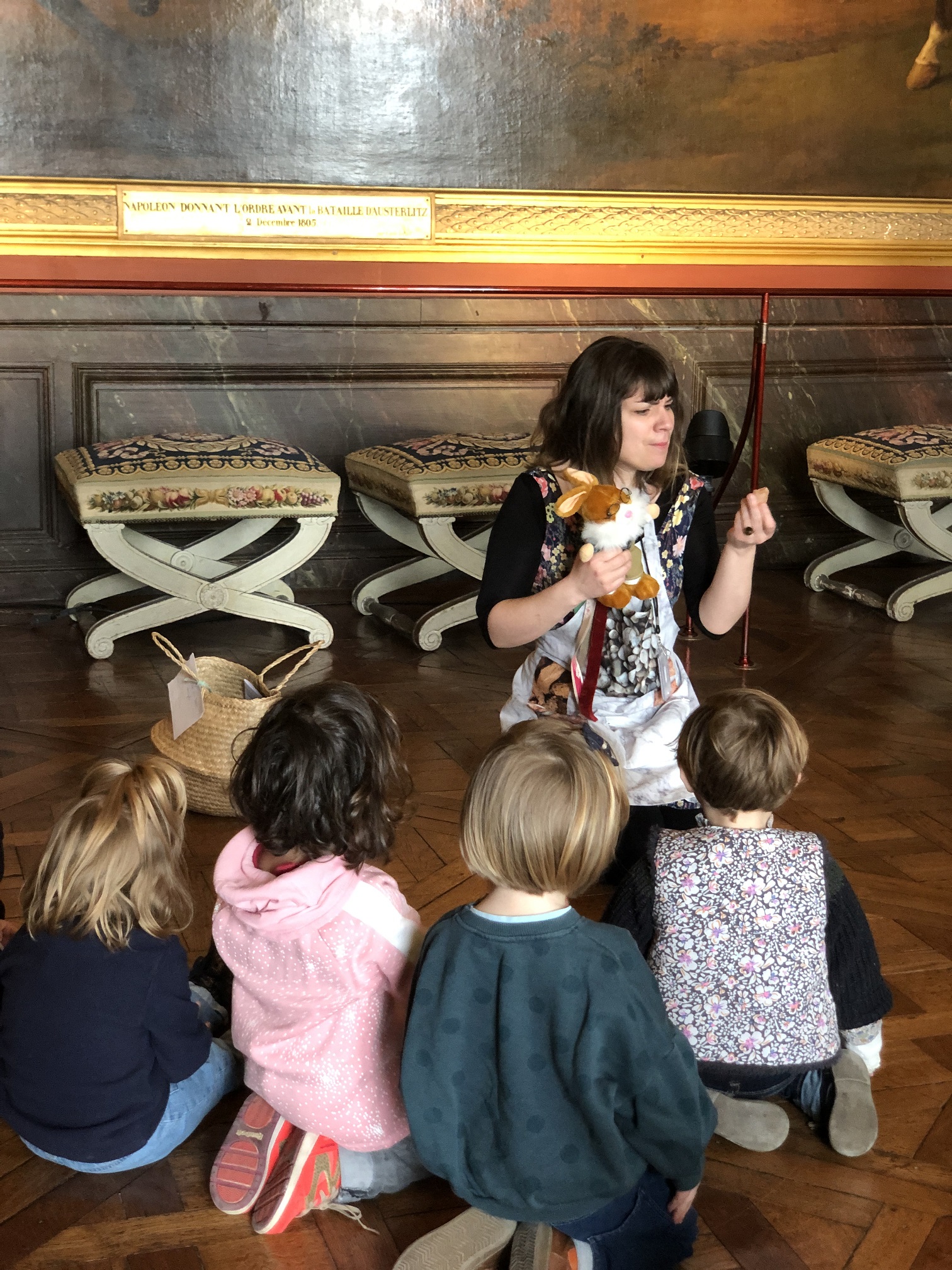 Charlotte, intervenante conteuse - musicienne au château de Versailles