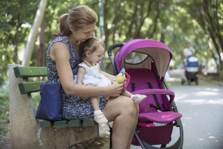 assistante maternelle au square