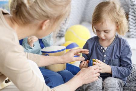 Pro petite enfance avec petite fille