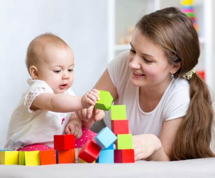 assistante maternelle et bébé