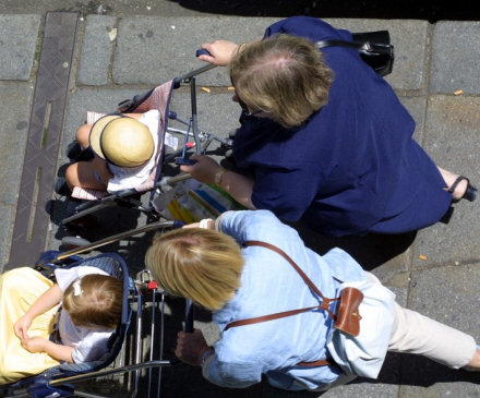 assistantes maternelles avec poussettes