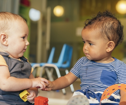 enfants en crèche