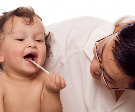 bébé en consultation chez le médecin