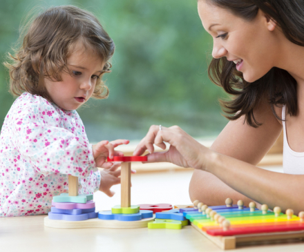 assistante maternelle et enfant