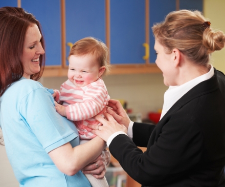 Adaptation d'un bébé à la crèche